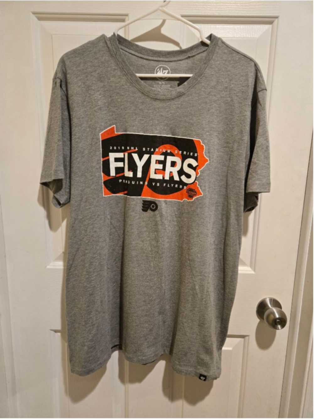 Men's 47 Gray Orange Flyers 2019 NHL Stadium Series Short Sleeve Tee XL